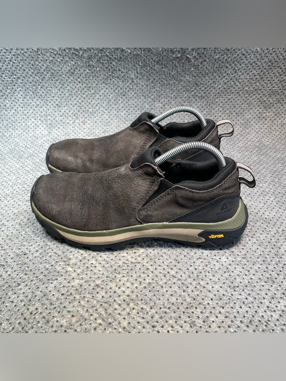 Ascend Mojave Brown Black Slip On Shoes Size 8 Men’s